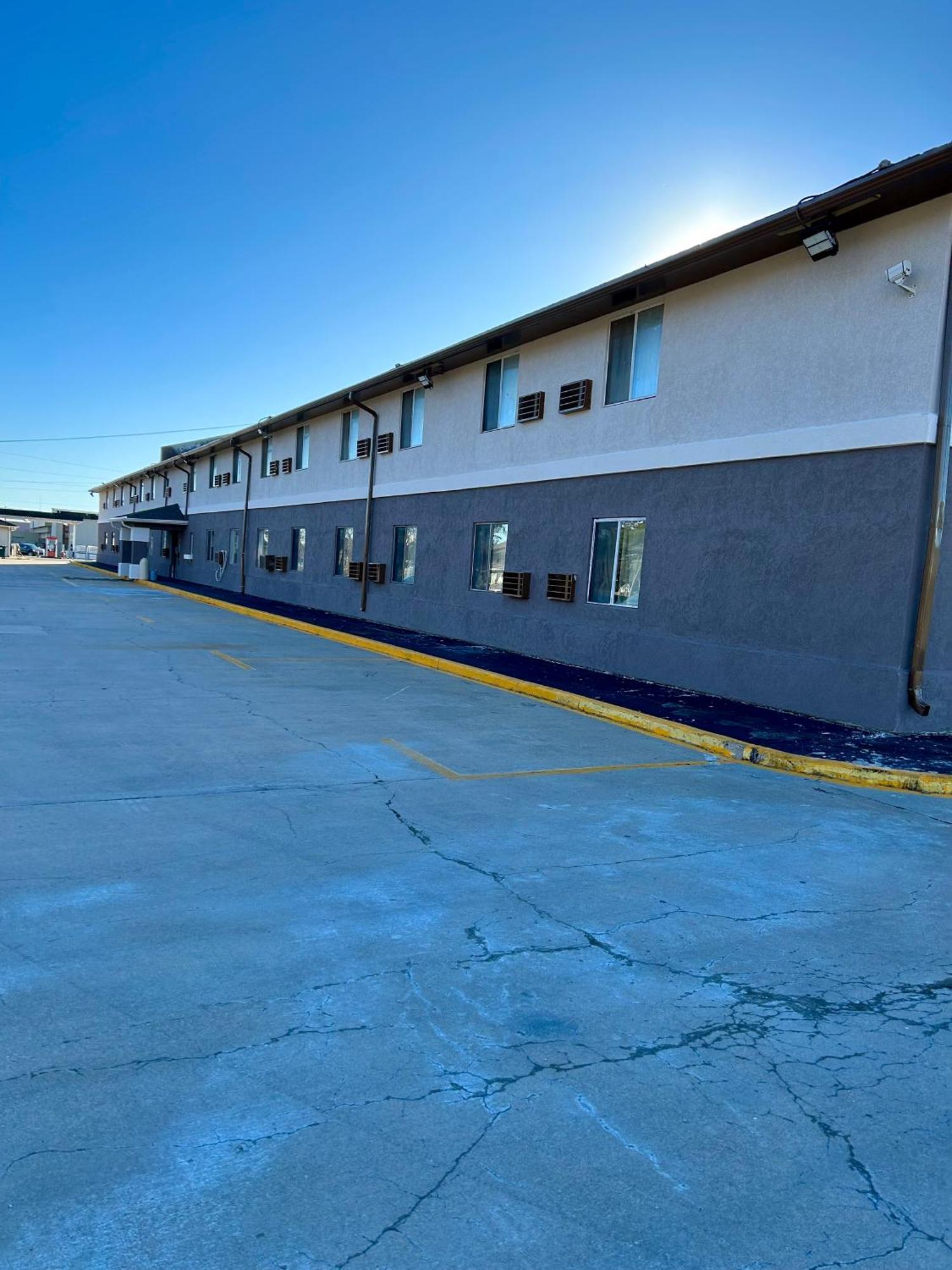Rodeway Inn Emporia Exterior foto